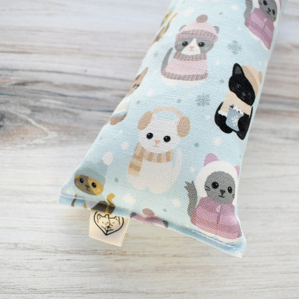 Snuggle Season Kicker Cat Toy - ice blue