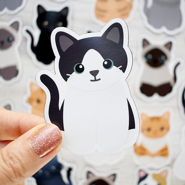 Looks Like My Cat! Gray and white bicolor cat magnet