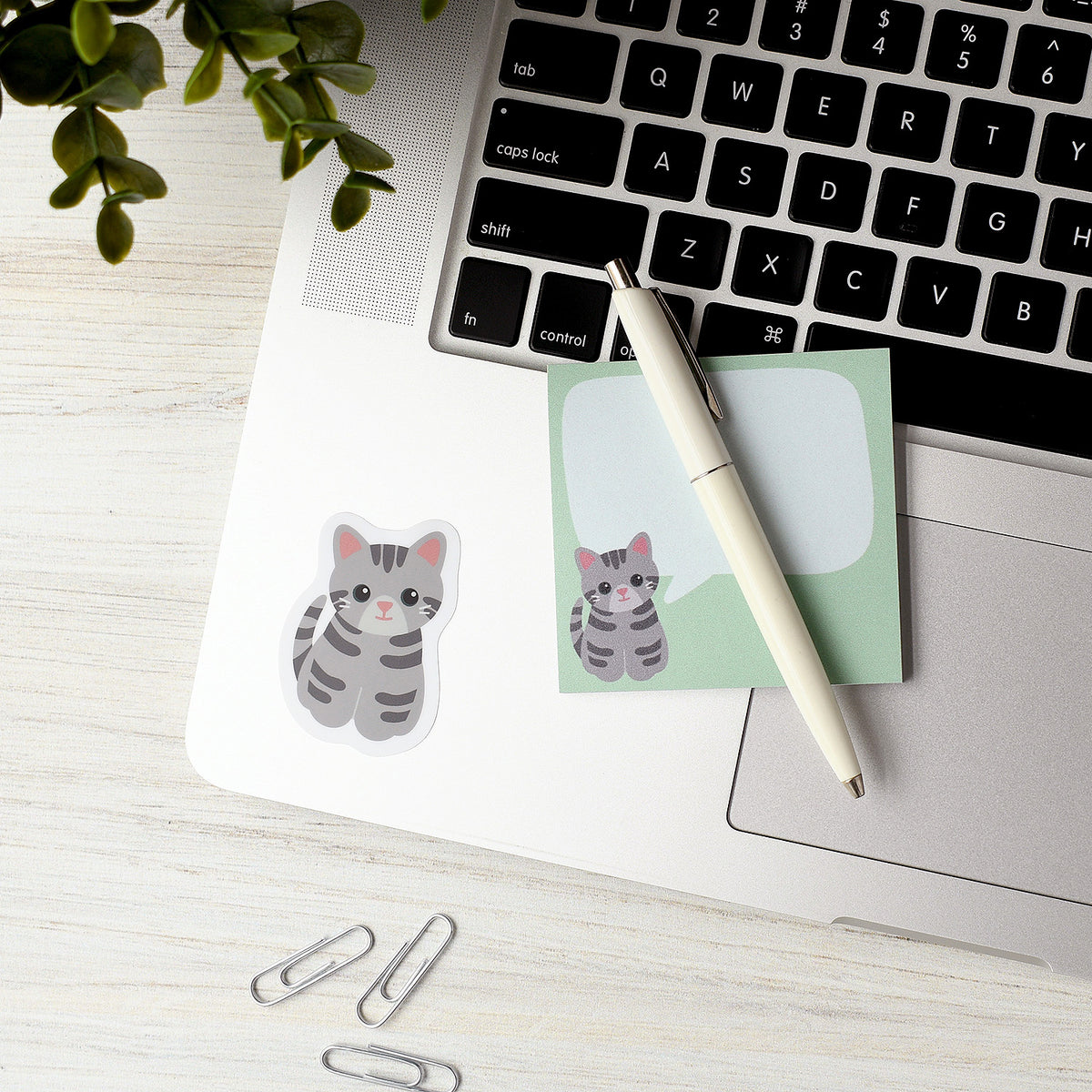 Looks Like My Cat! Gray tabby cat sticker – Chester & Pearl