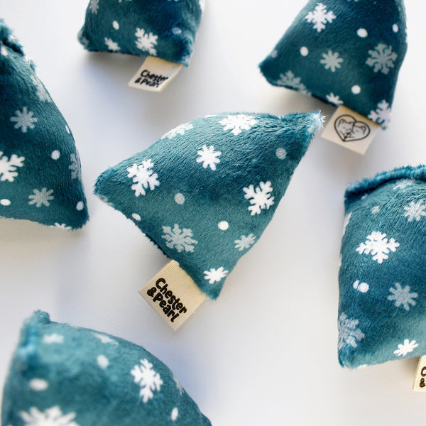 Snowflakes Jingle Pouncers Cat Toys