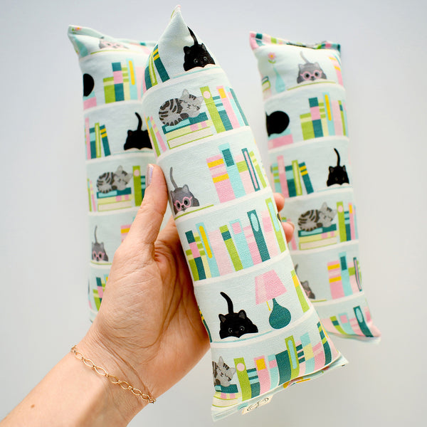 Bookshelves Kicker Cat Toy