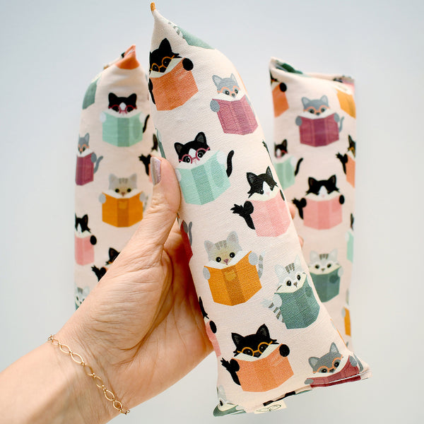 Reading Cats Kicker Cat Toy