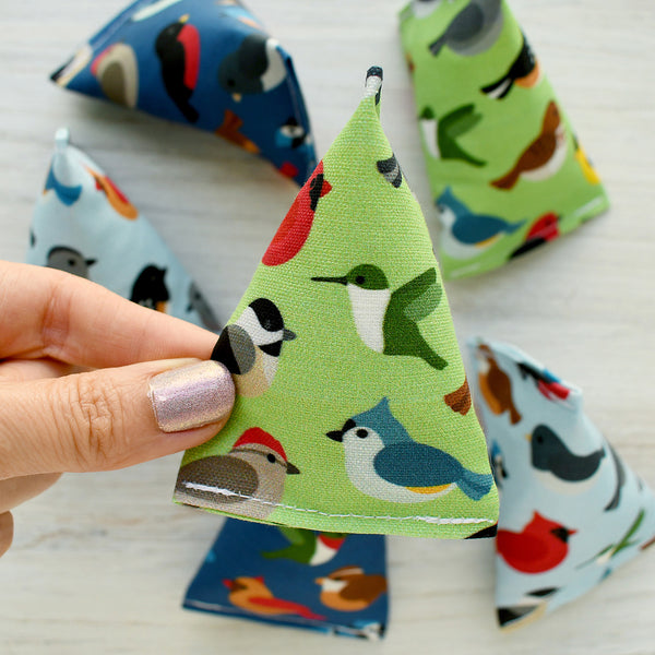 Backyard Birds Pouncers Cat Toys