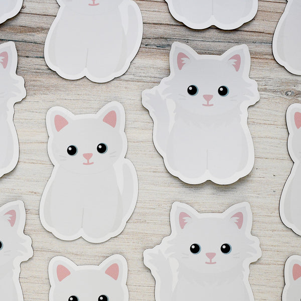 Looks Like My Cat! White cat magnet
